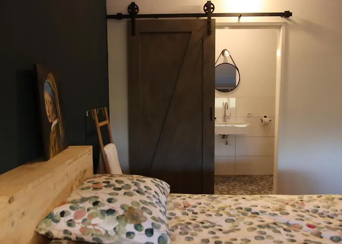 Porcus Campus Hotell *